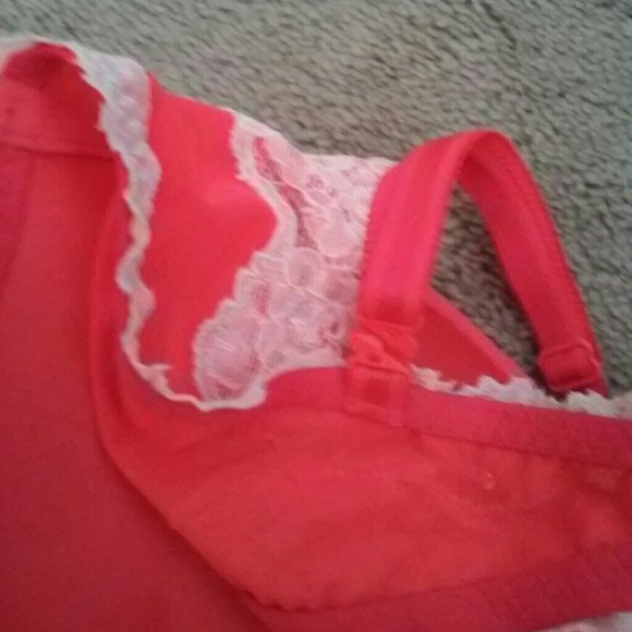 Victoria's Secret Red Dream Angels Balconet Bra - Picture 4 of 4